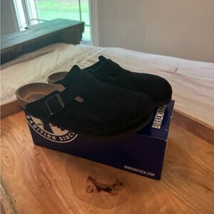Black Birkenstocks